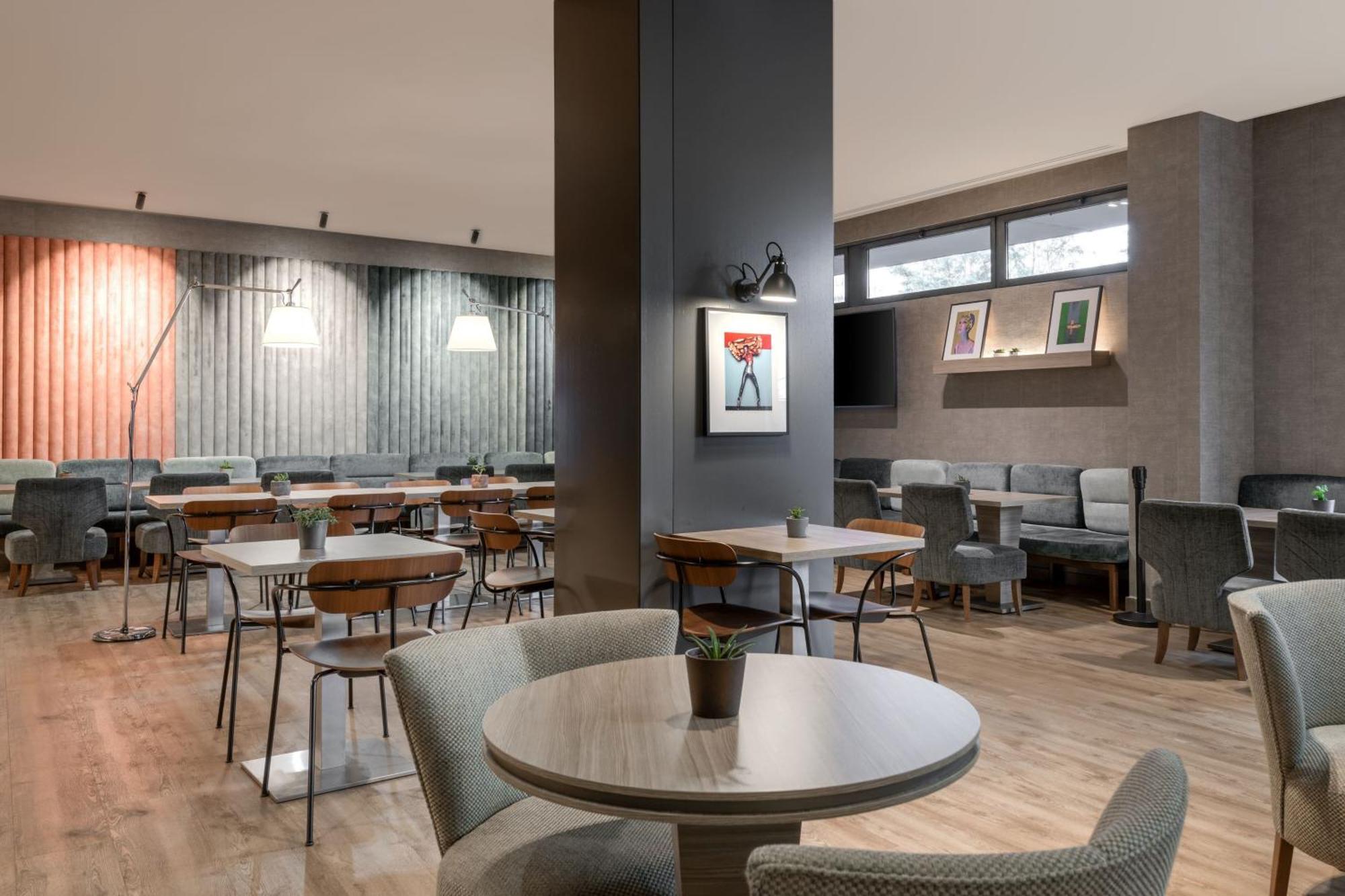Ac Hotel By Marriott Madrid Airport Coslada Dış mekan fotoğraf